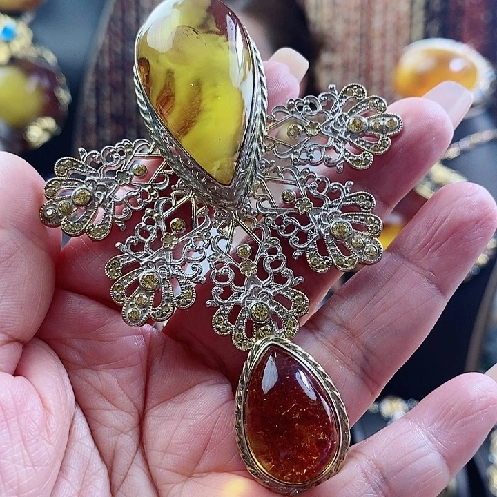 琥珀颈饰银S925镶嵌吊坠