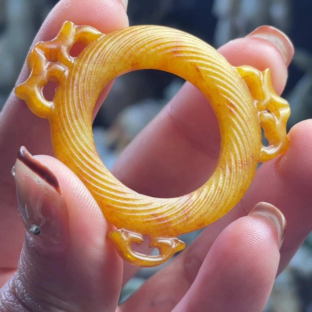 ****雄和田玉未镶嵌颈饰