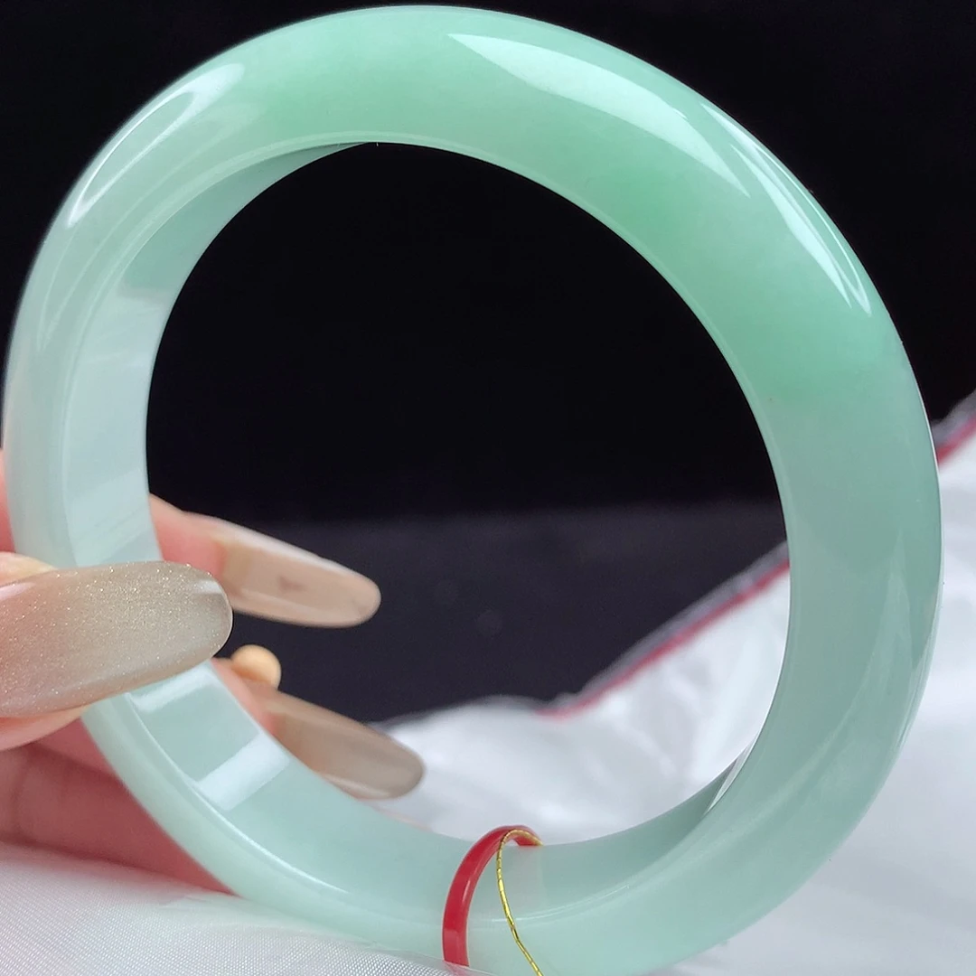 翡翠手镯未镶嵌57圈3972