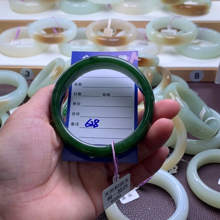 和田玉未镶嵌手镯60