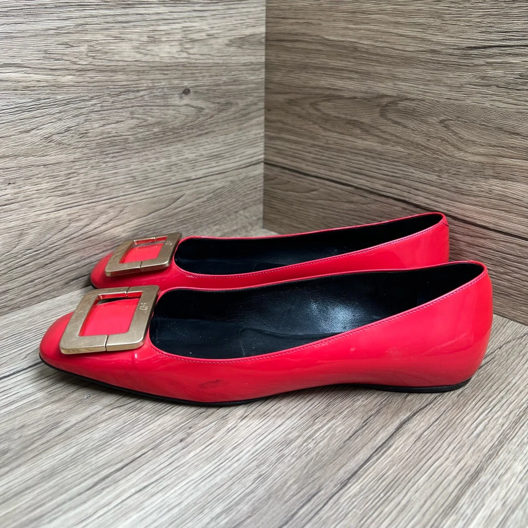 95新 Roger Vivier/罗杰·维威耶 粉方扣平底鞋 38.5码
