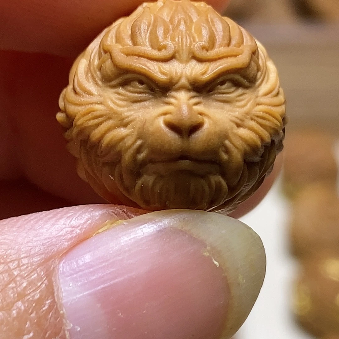 把件核桃悟空猴头核桃有正常封口线