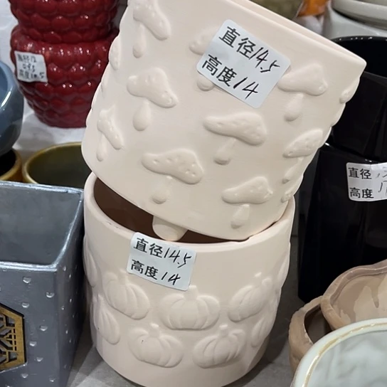 多肉绿植陶瓷花盆9.9包邮，有孔