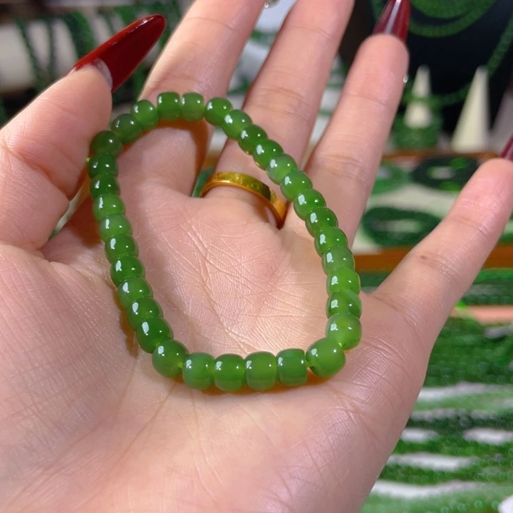 和田玉（碧玉）颈饰未镶嵌