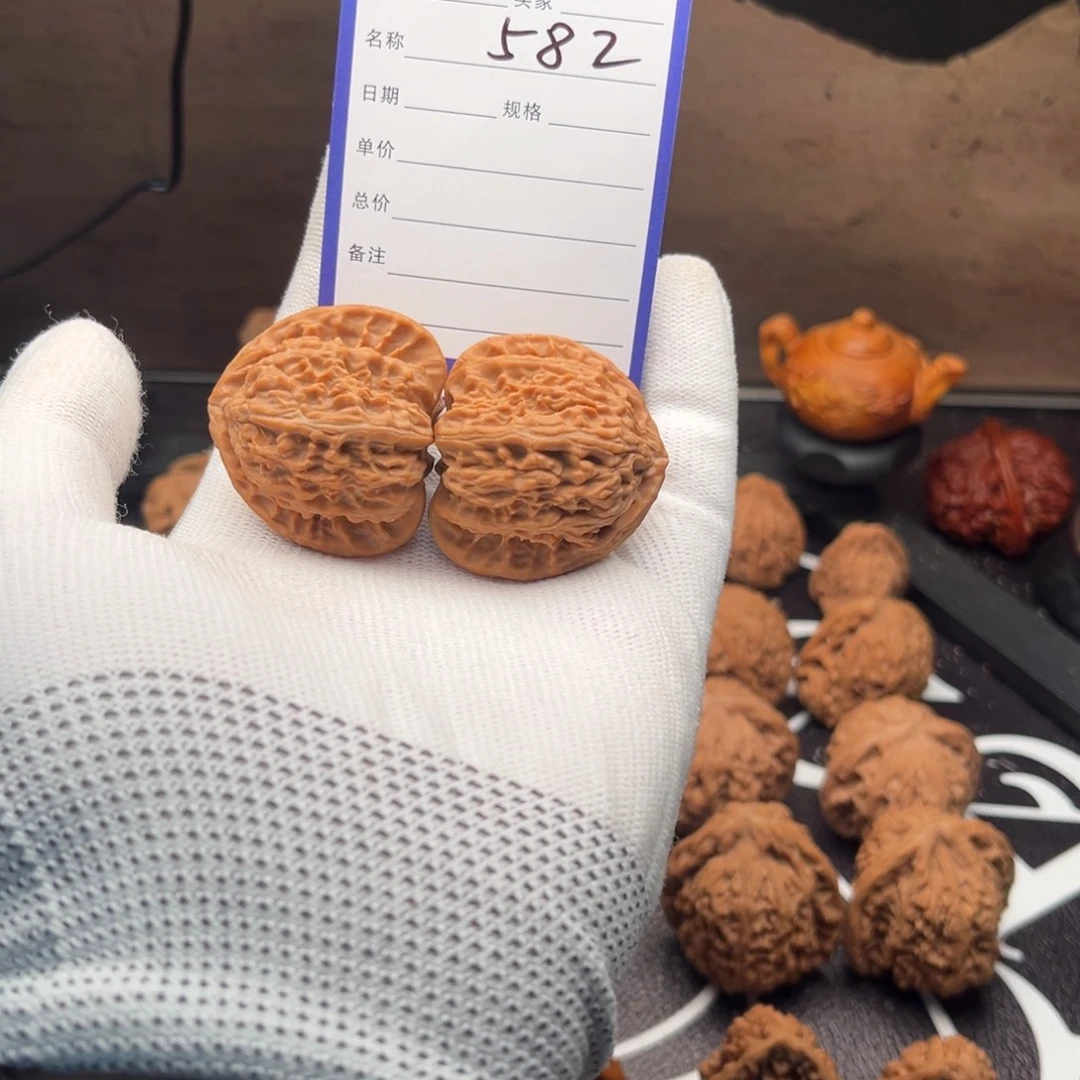 文玩核桃把件582三角白38全品