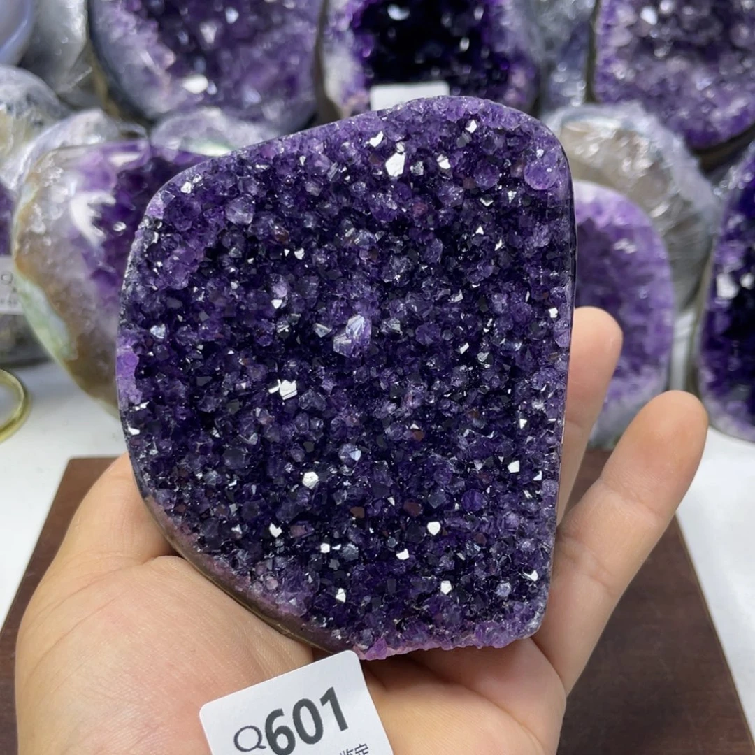 未镶嵌大型摆件（非配饰）水晶