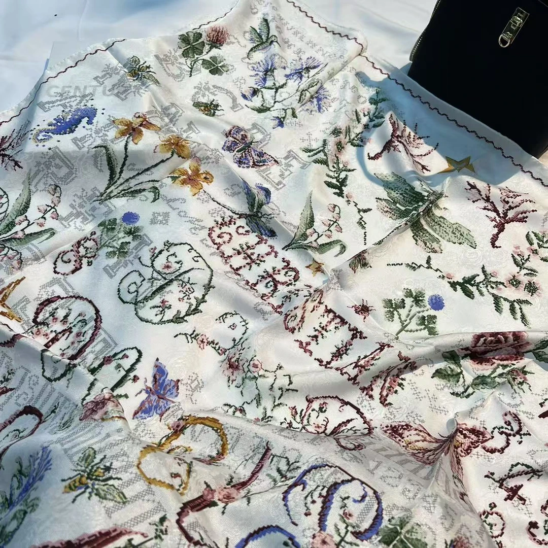 110意罗绸双面方巾-白雾鸣迷  色织提花106cm丝巾