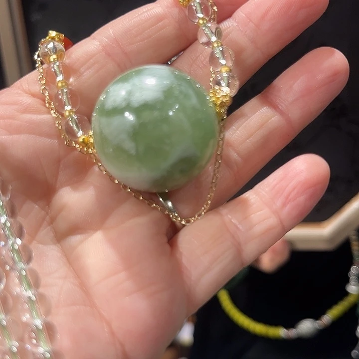 颈饰未镶嵌和田玉