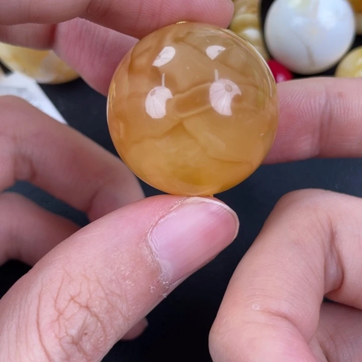 琥珀裸石未镶嵌天然52