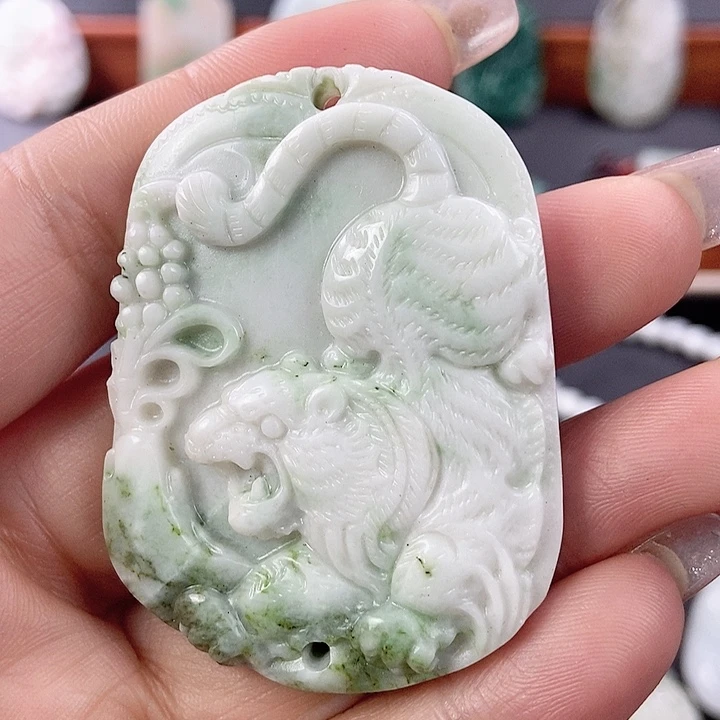 独山玉挂件未镶嵌