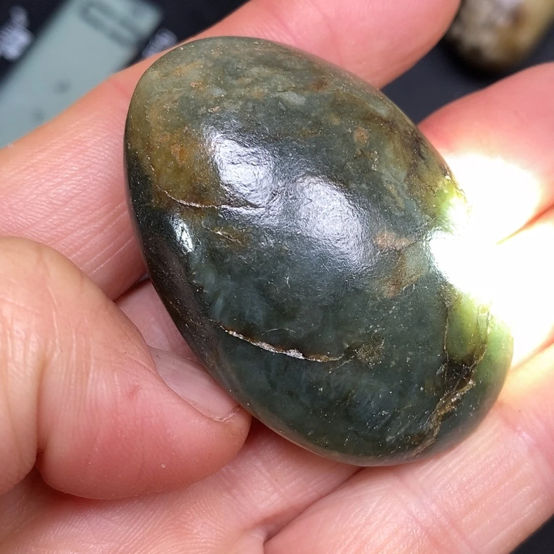 和田玉未镶嵌珠宝奇石