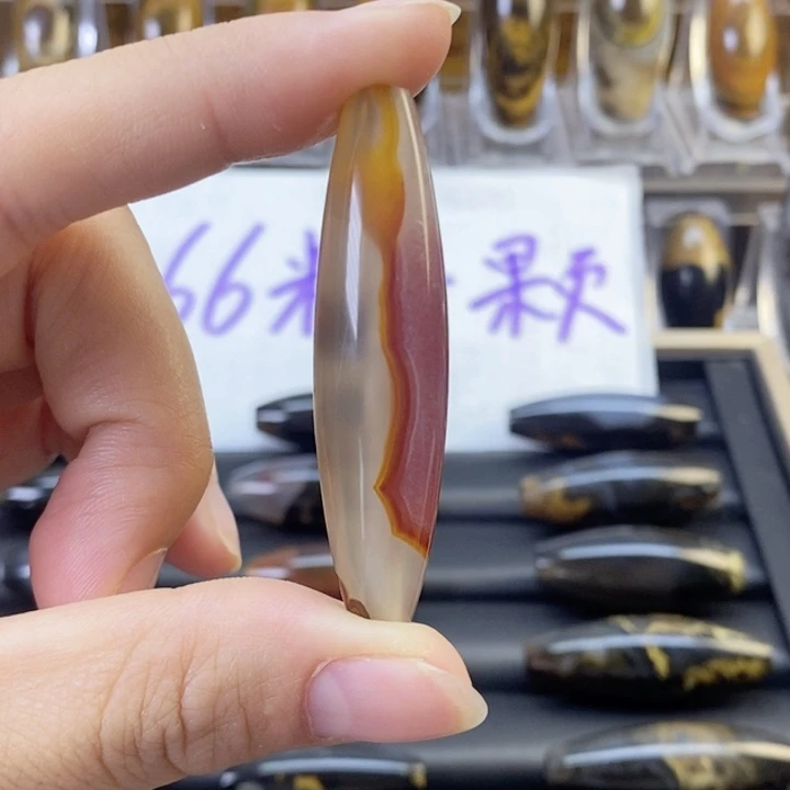 玛瑙/玉髓颈饰未镶嵌豆****瓣