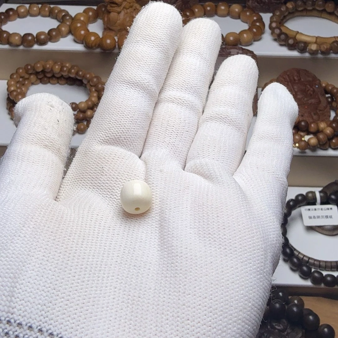 b***7檀香木一颗猛犸，配串一起发货