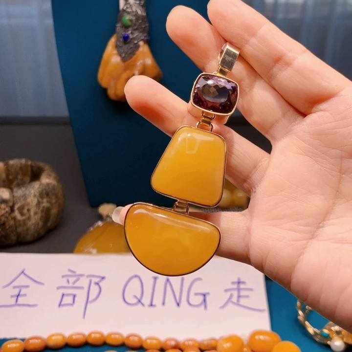 琥珀颈饰未镶嵌波兰设计款琥珀蜜蜡