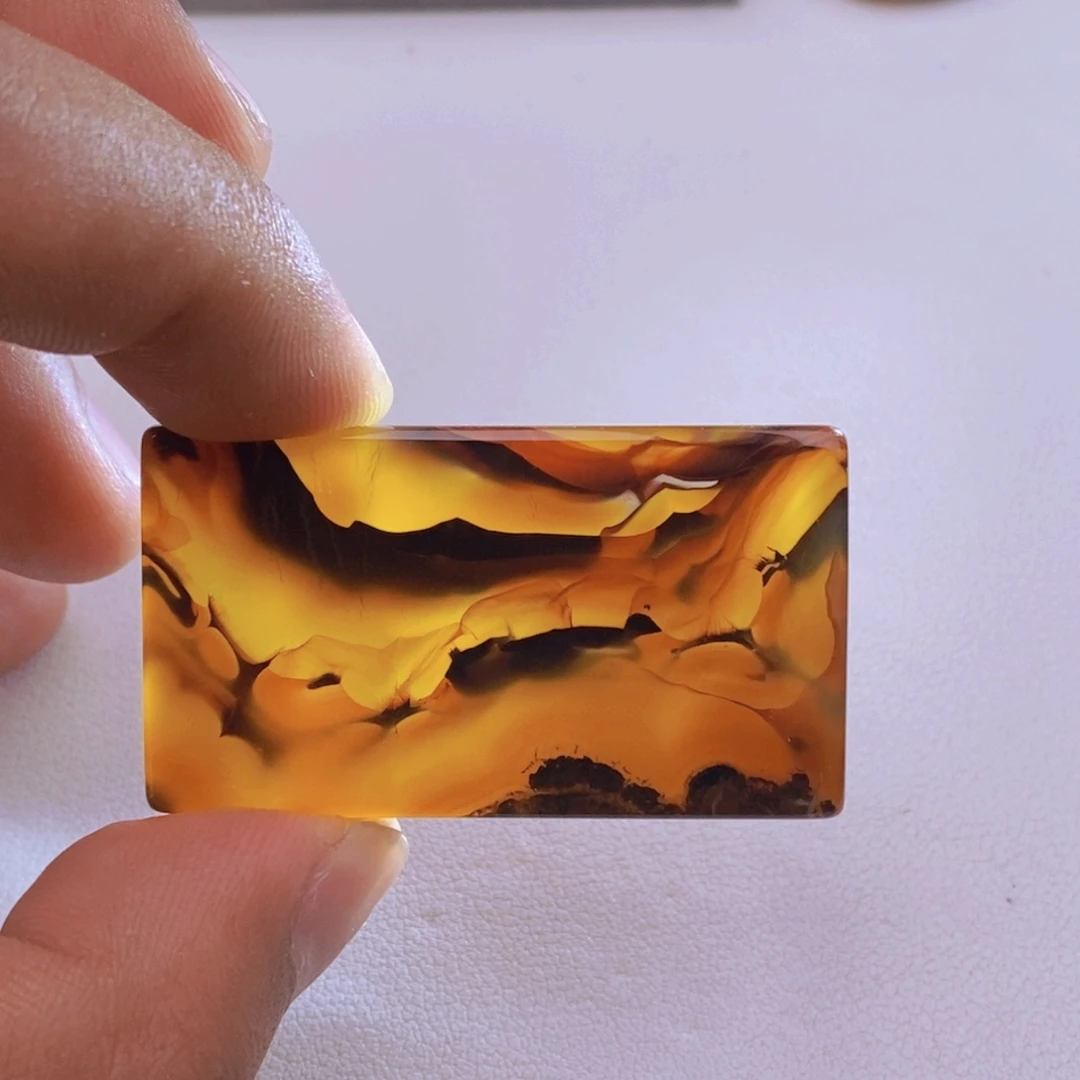 用***8玛瑙/玉髓吊坠(不含链)未镶嵌