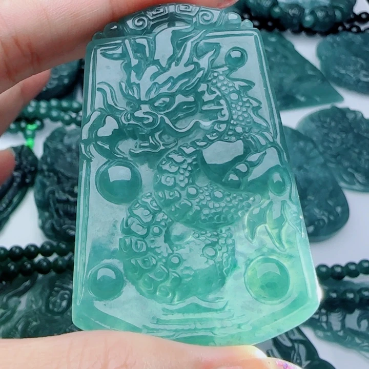 翡翠未镶嵌颈饰多样性发货天然A货翡翠