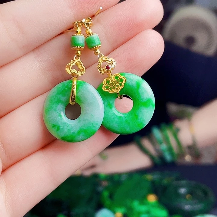 翡翠银S925镶嵌颈饰多样性