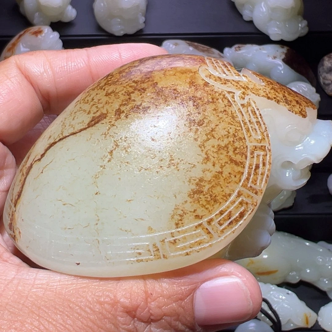 云***j和田玉未镶嵌颈饰