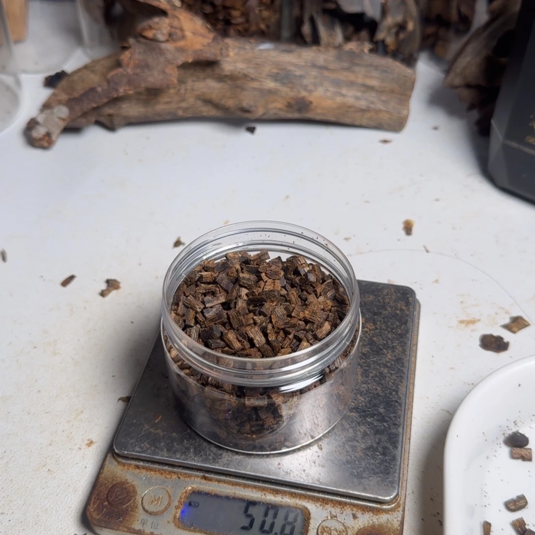 楠木沉水碎珠50克