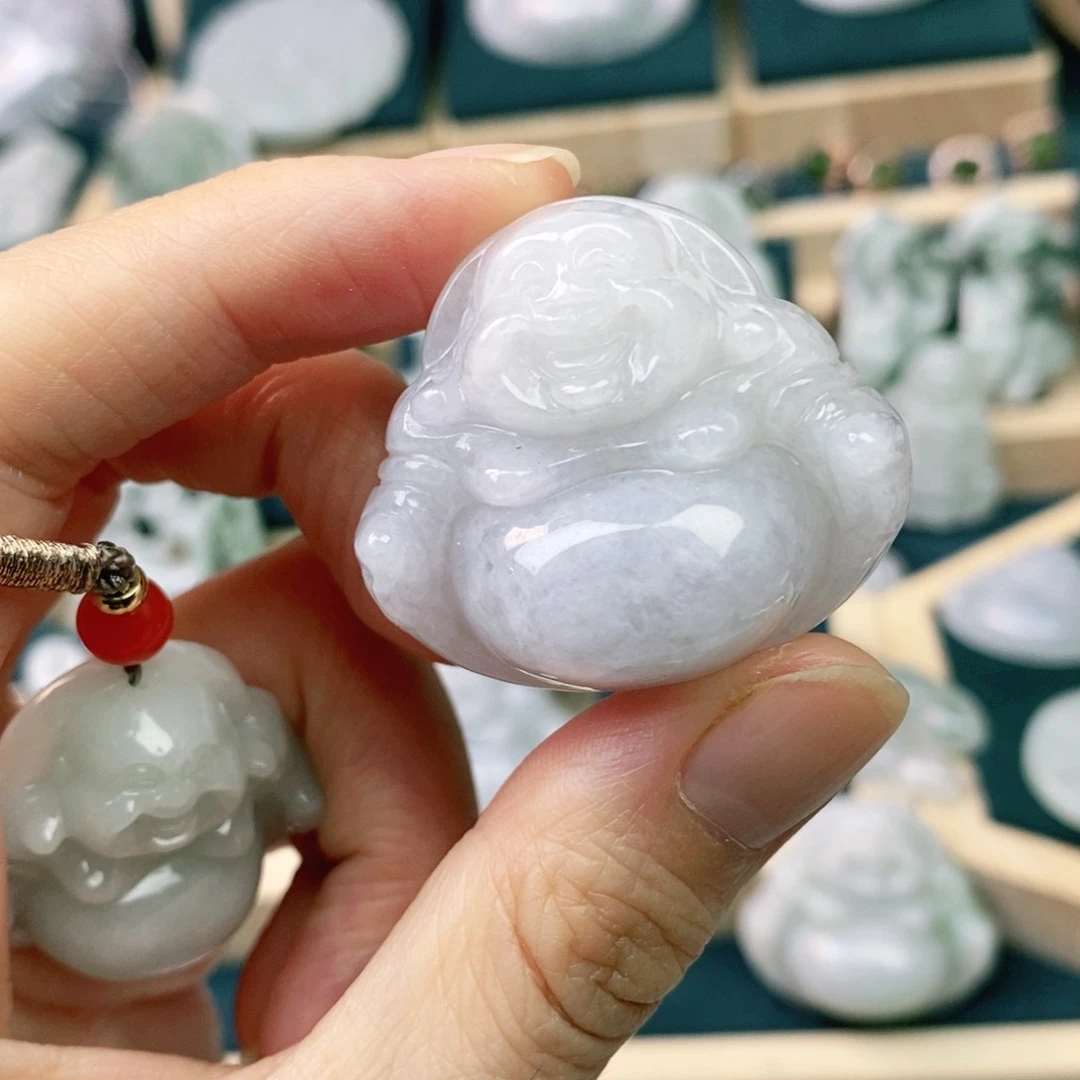 翡翠未镶嵌颈饰佛公