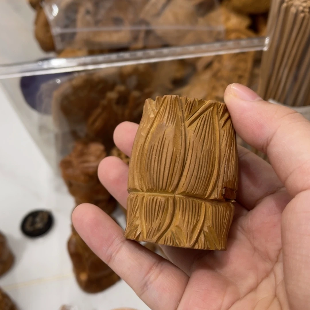 鲁***鲁檀香木印度老山檀6克价