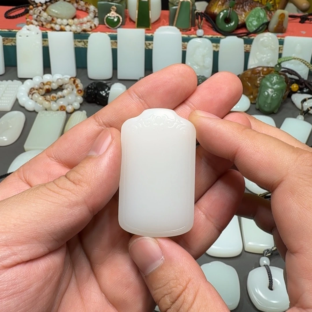 和田玉未镶嵌吊坠(不含链)