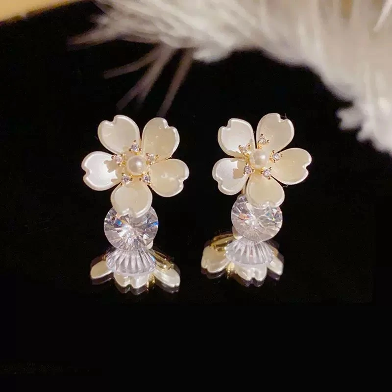 铜合金耳饰 AL6148 温柔感重工花花精致耳环