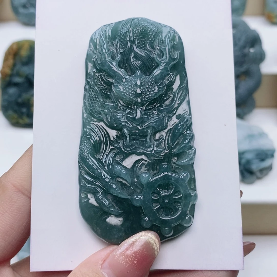 颈饰未镶嵌翡翠】