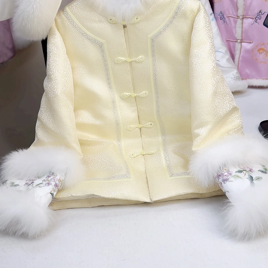 织绣真丝黄色羽绒服 冬款