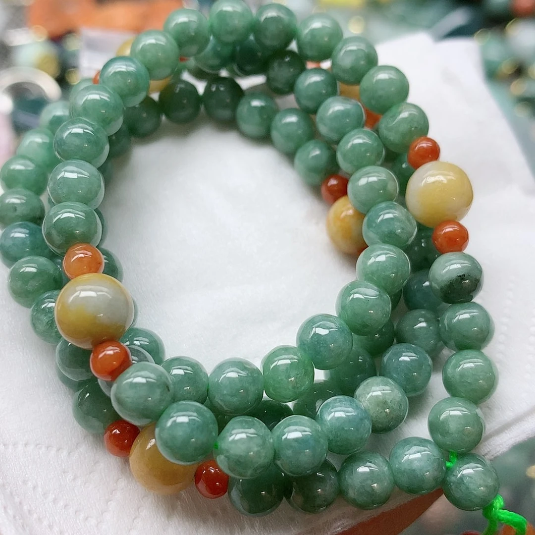 翡翠颈饰未镶嵌手串