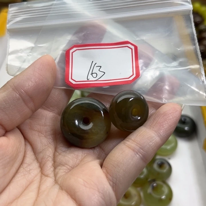 六***麻蛇纹石玉未镶嵌手链
