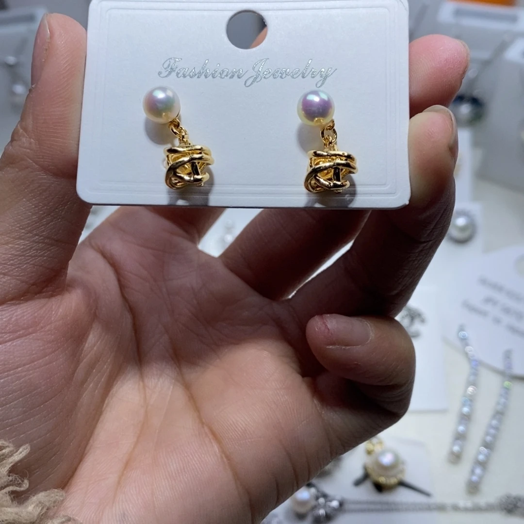 未镶嵌淡水珍珠耳饰