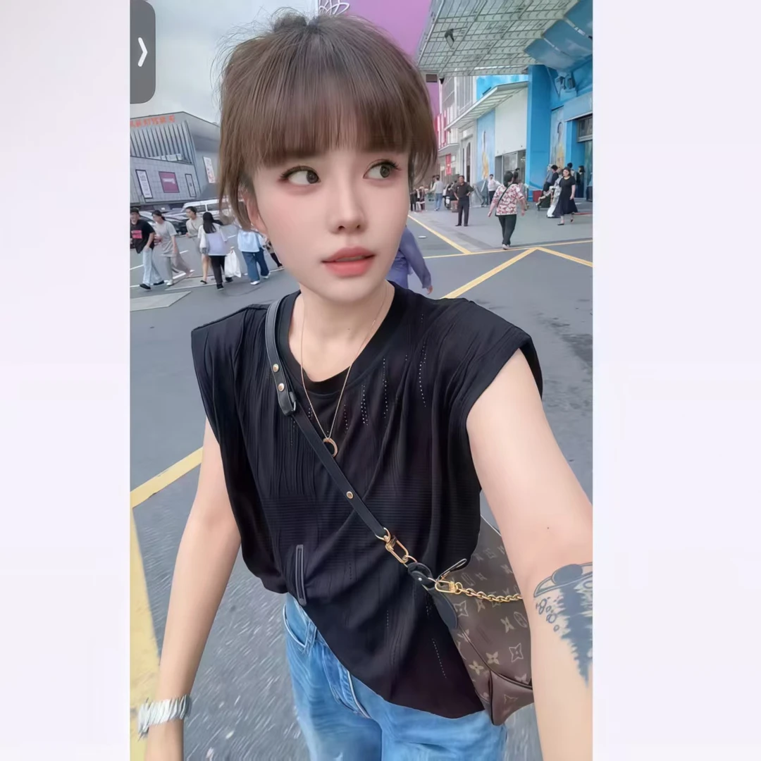 【郁儿严选】2025夏季纯色高级感圆领黑色镂空宽松百搭垫肩无袖T恤