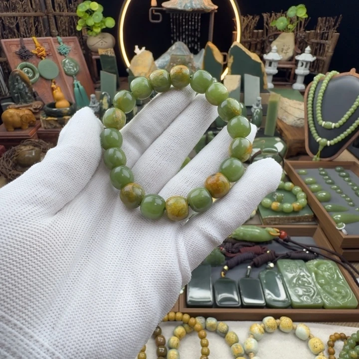 尚***谷岫岩河磨玉（透闪石质玉）未镶嵌手串