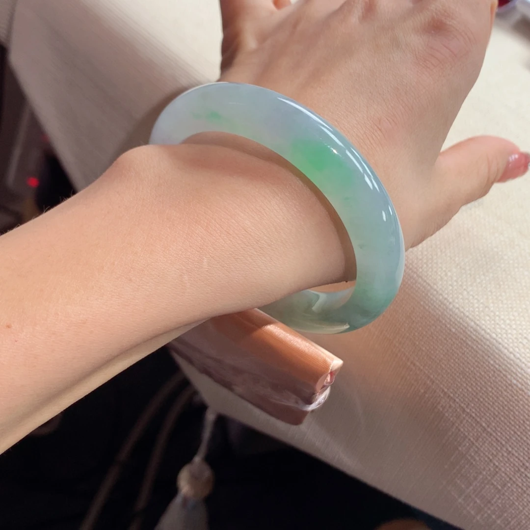 翡翠手镯未镶嵌26号