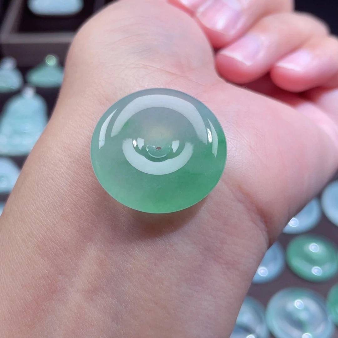 颈饰未镶嵌翡翠扣子