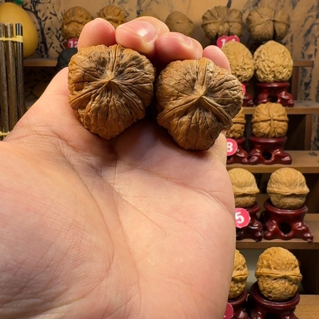 铁核桃把件门墩奔驰