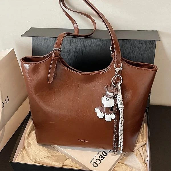 秋冬新款大容量包包女2024复古单肩包时尚质感百搭通勤上班托特包