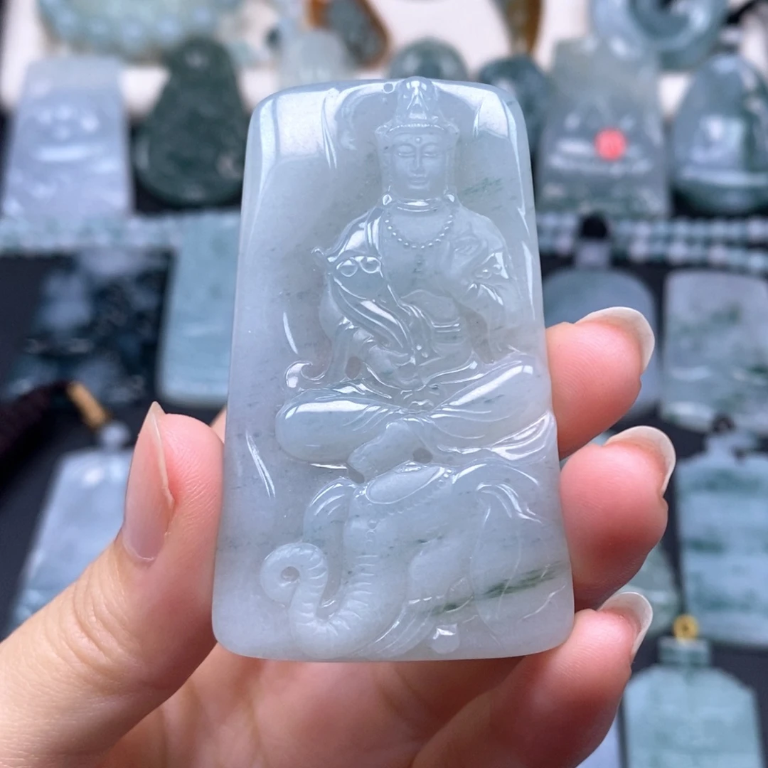 翡翠未镶嵌颈饰普贤