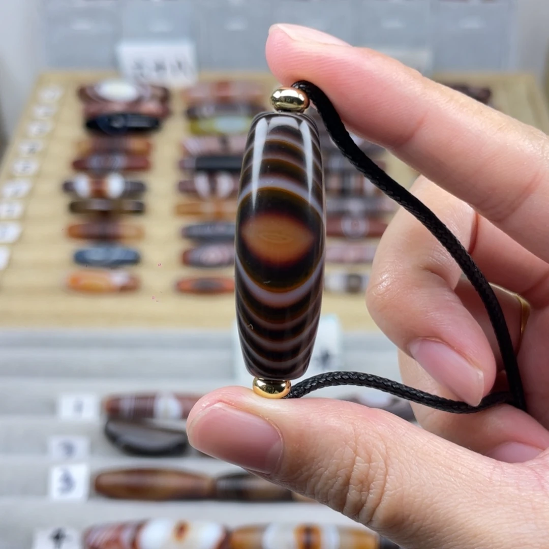 玛瑙/玉髓合金颈饰