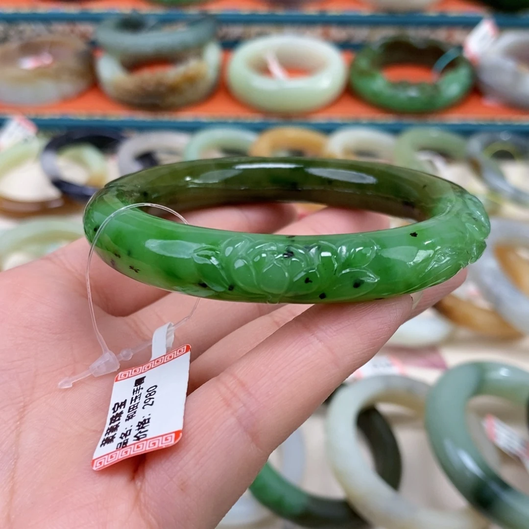 猫***猫和田玉未镶嵌手镯56