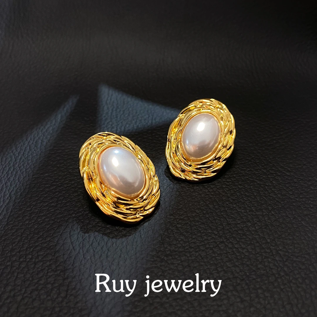 纯铜仿珍珠耳饰 法式小众椭圆形仿珍珠耳环工厂批发s925银针耳钉