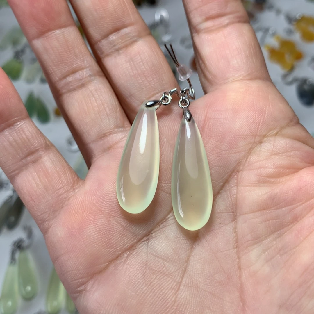 蛇纹石玉耳环未镶嵌墁***记