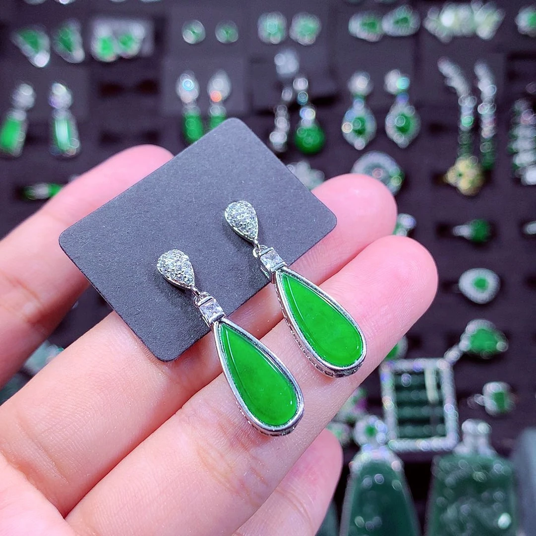 颈饰未镶嵌翡翠天然