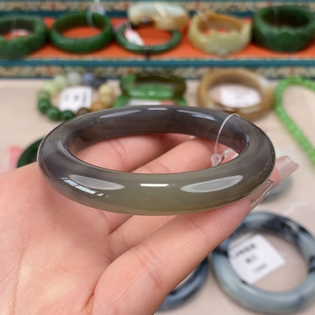 和田玉未镶嵌手镯55.9