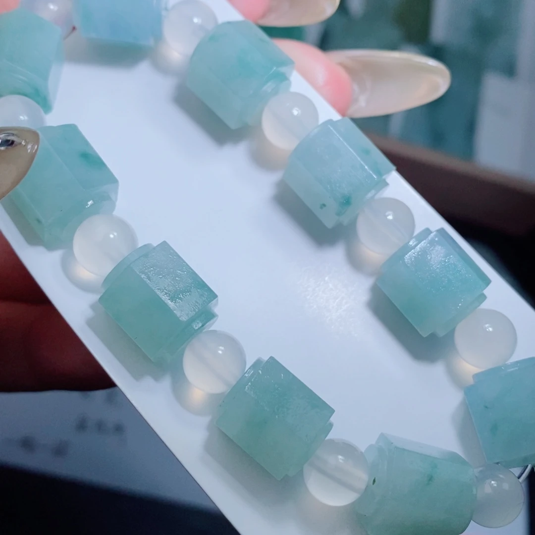 定制翡翠未镶嵌毛货翡翠挂件