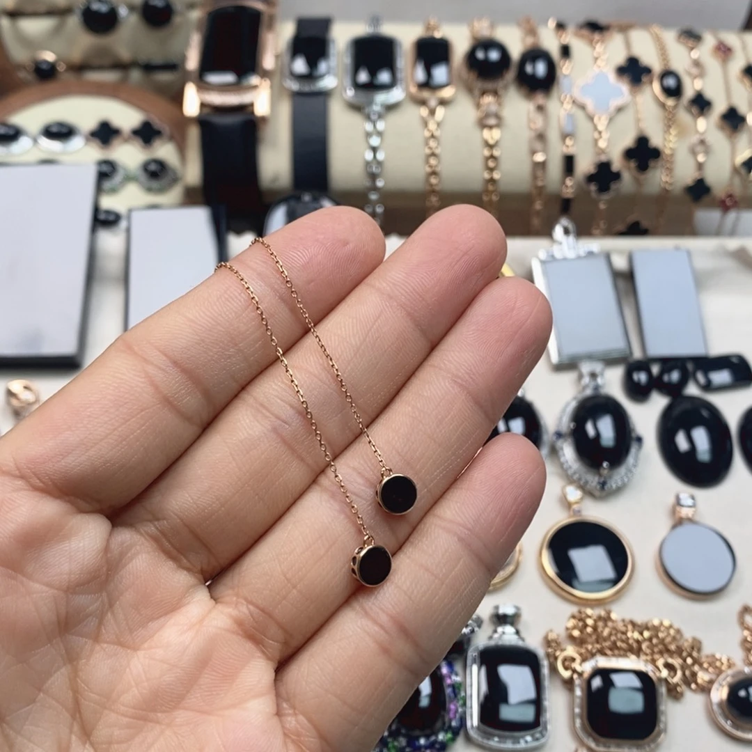 翡翠18K金镶嵌耳饰