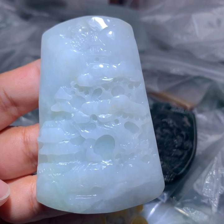 翡翠未镶嵌颈饰保真天然A货翡翠