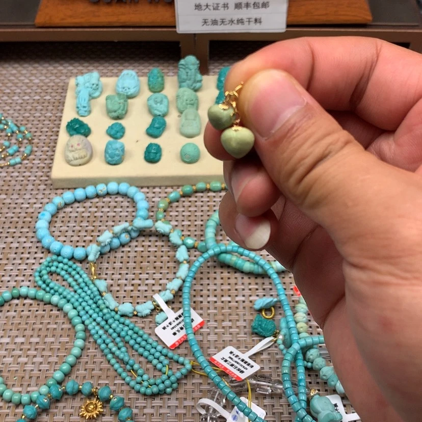 【闪购商品】绿松石未镶嵌颈饰花**饯14