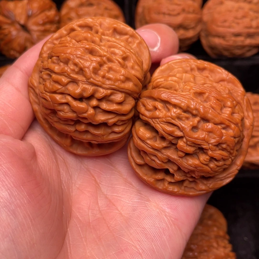 文玩核桃吊坠秦岭野生文玩核桃